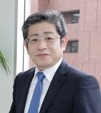 頴川 武司(えがわ たけし)氏