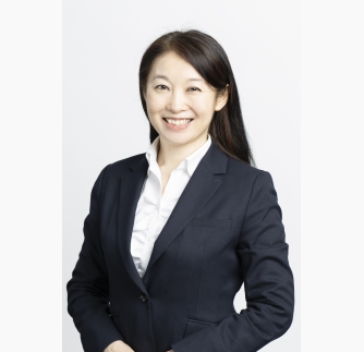 高橋　香澄　氏