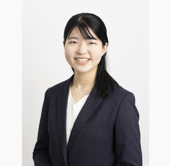 寺田　絢子　氏