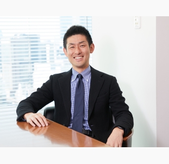 水江　文暁　氏