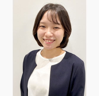 岸 若夏 氏